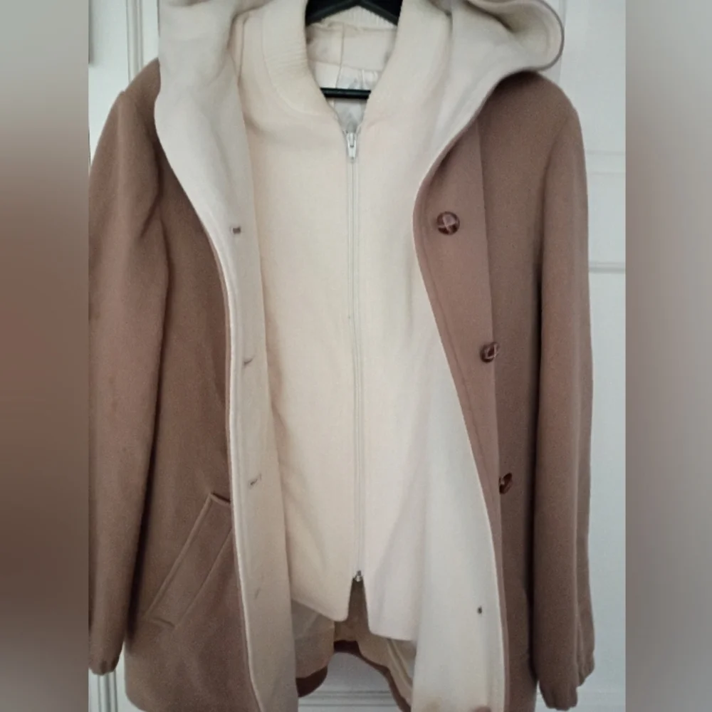 Elegant Tan Hooded Trench Coat 100% Wool Coat Pit To Pit 23".No Size Tag - Picture 3 of 14